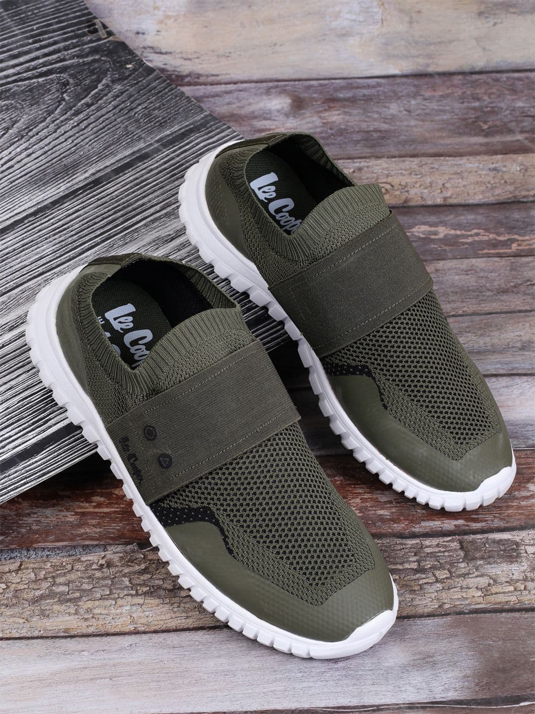 Lee Cooper Men Mesh Running Non-Marking Shoes - view 1