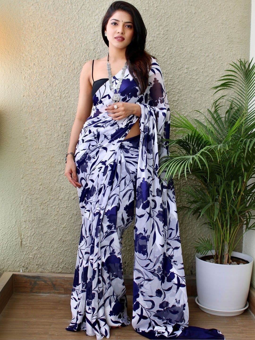 Sita Floral Pure Georgette Saree - view 1