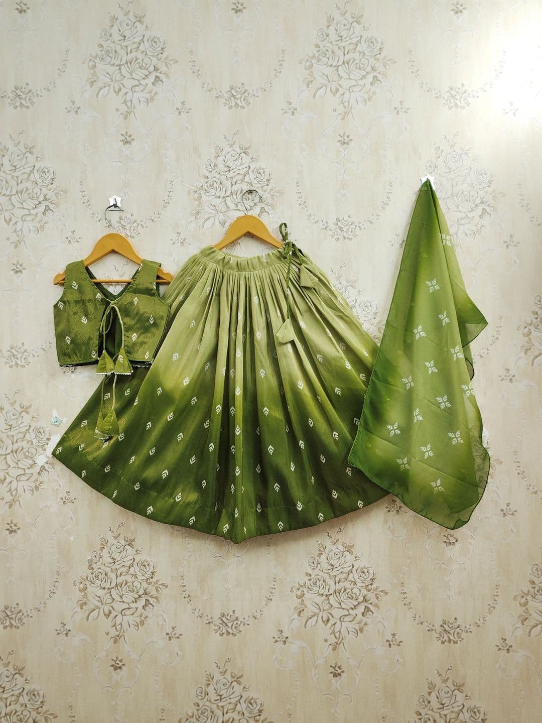 Sangria Girls Printed V-Neck Flared Lehenga Choli - view 1