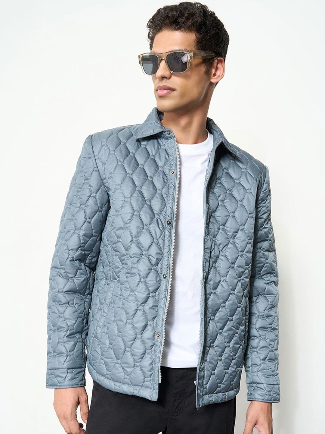 Peregrine by Pantaloons Men Lightweight Quilted Jacket - view 1