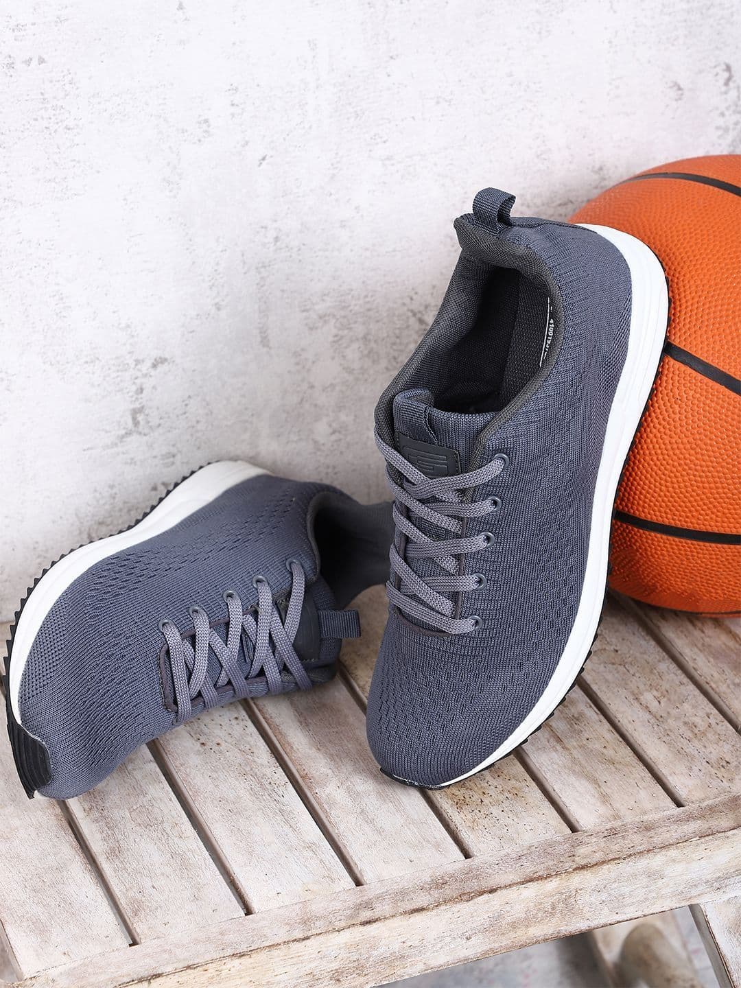 Goldstar Men Mesh Running Shoes - view 1