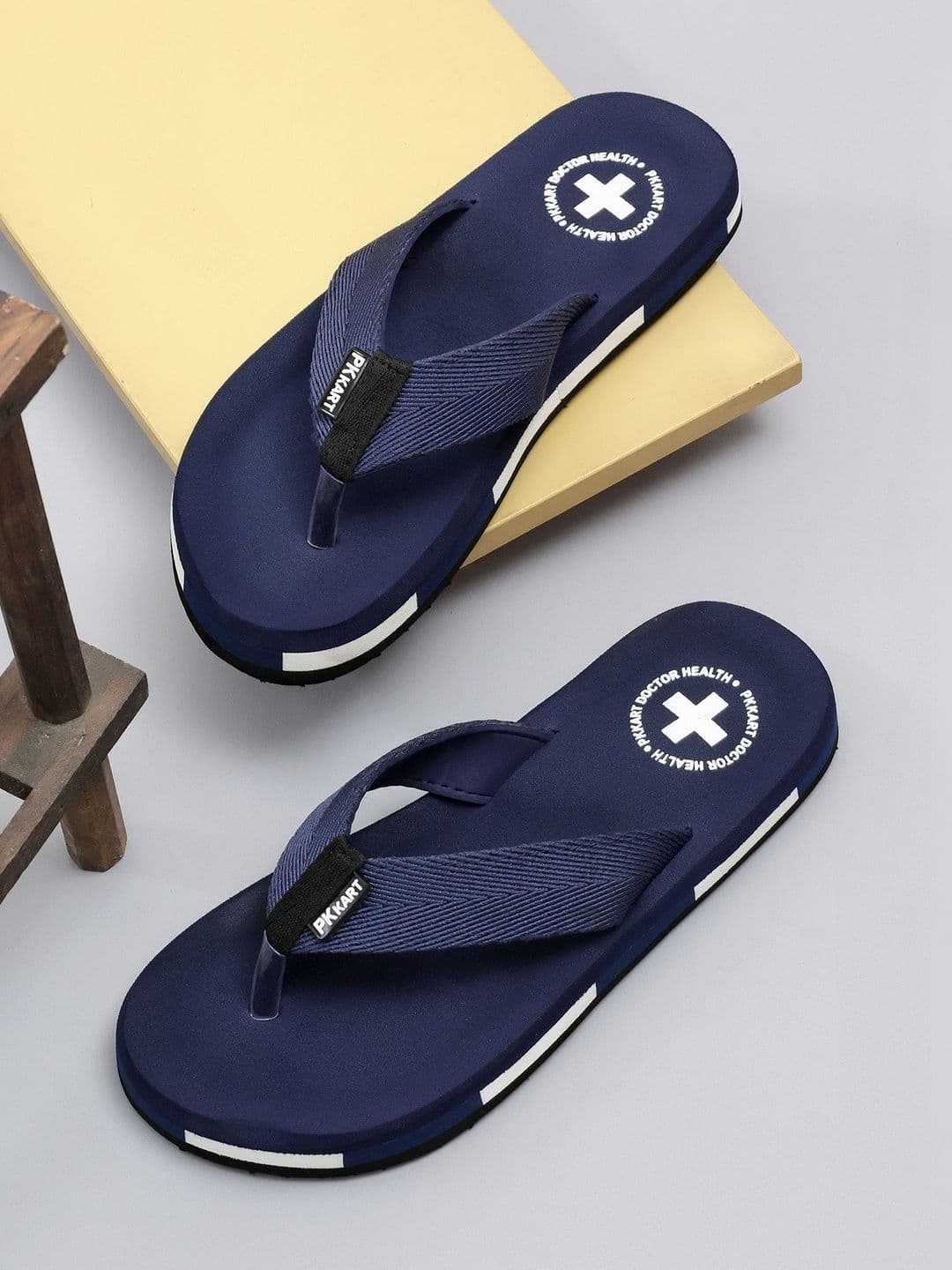 PKKART Men Colourblocked Thong Flip-Flops - view 1