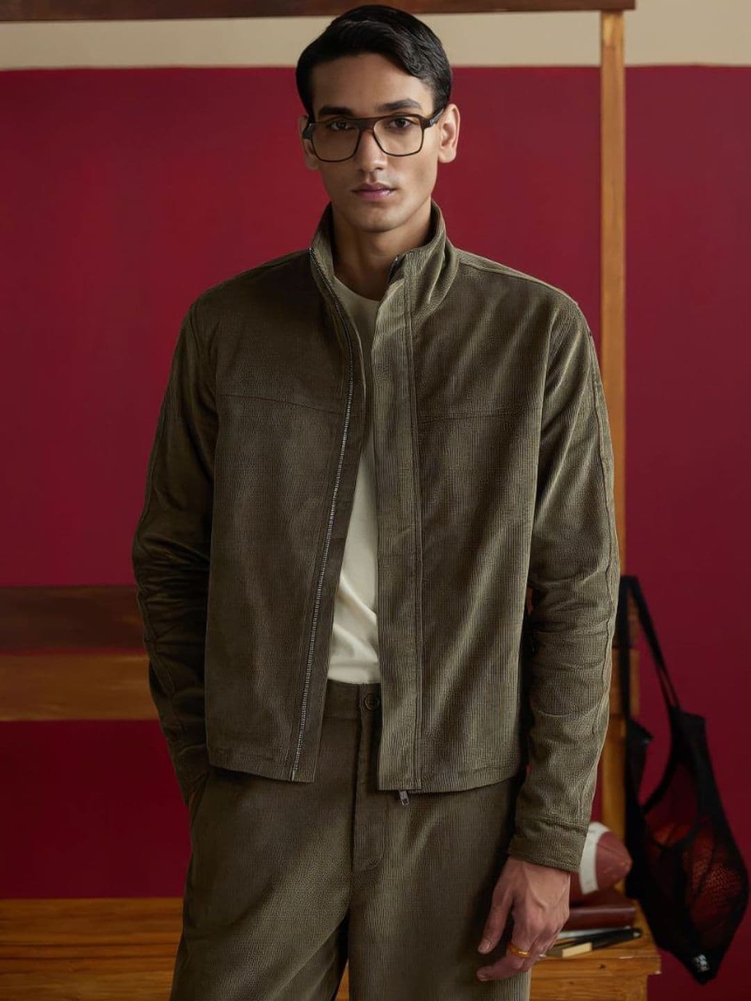Muvazo Men Corduroy Bomber Jacket - view 1