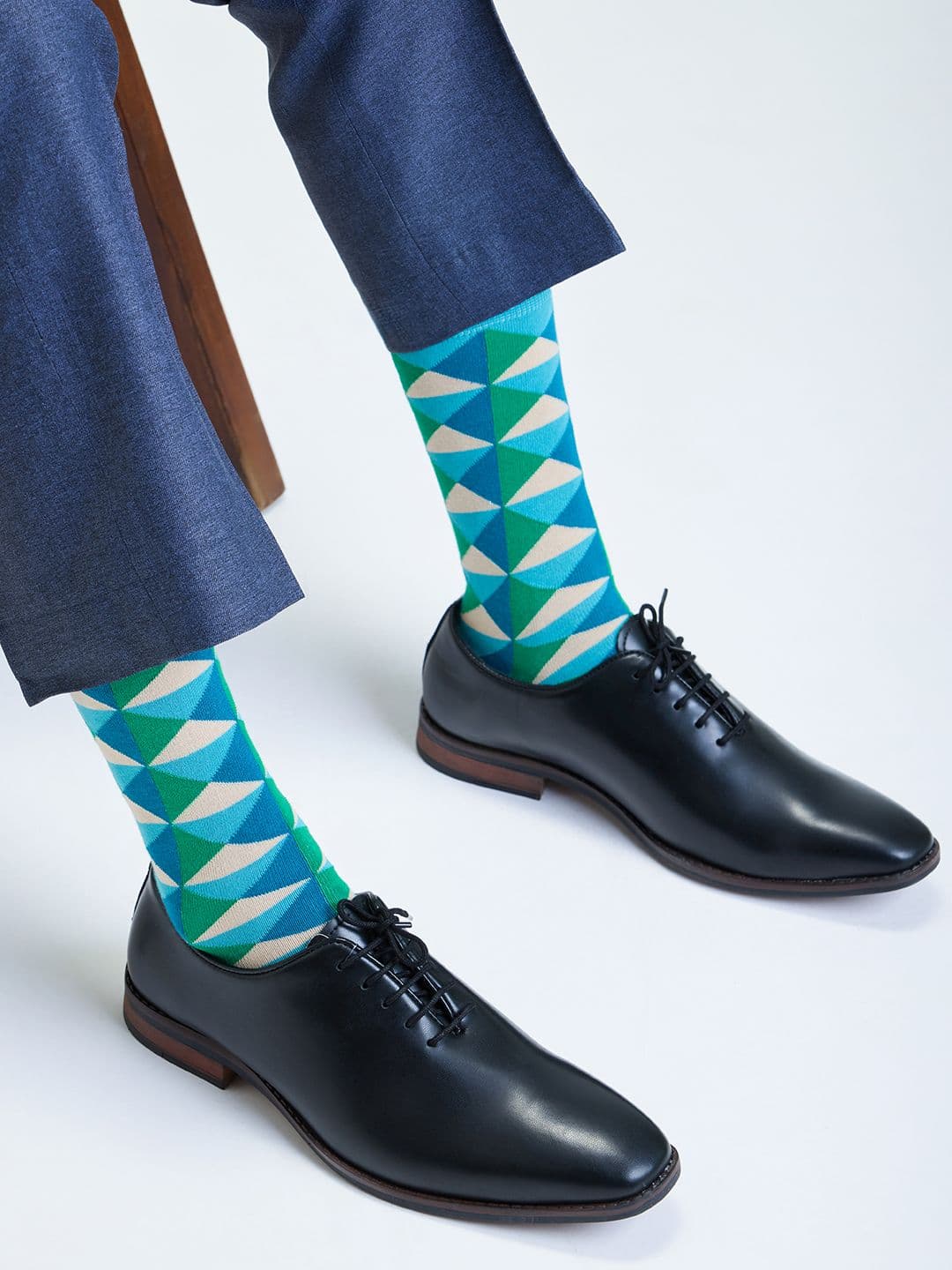 Mint & Oak Men Blue & Green Patterned Calf-Length Socks - view 1