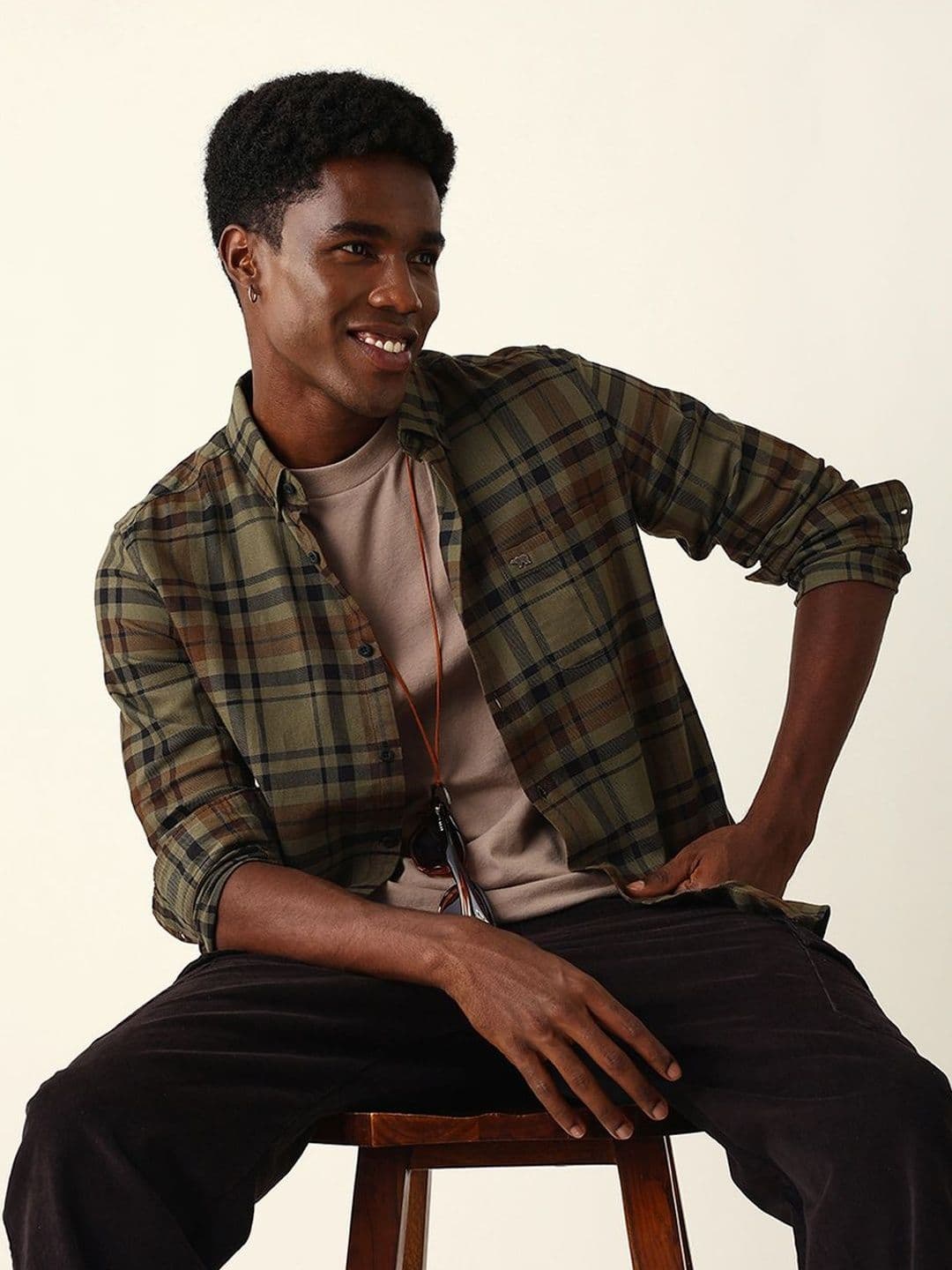 THE BEAR HOUSE Men Slim Fit Checked Casual Shirt - view 1