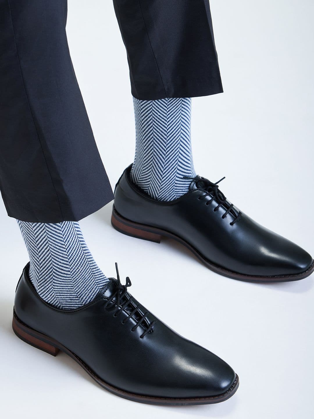 Mint & Oak Men Patterned Above Ankle-Length Socks - view 1