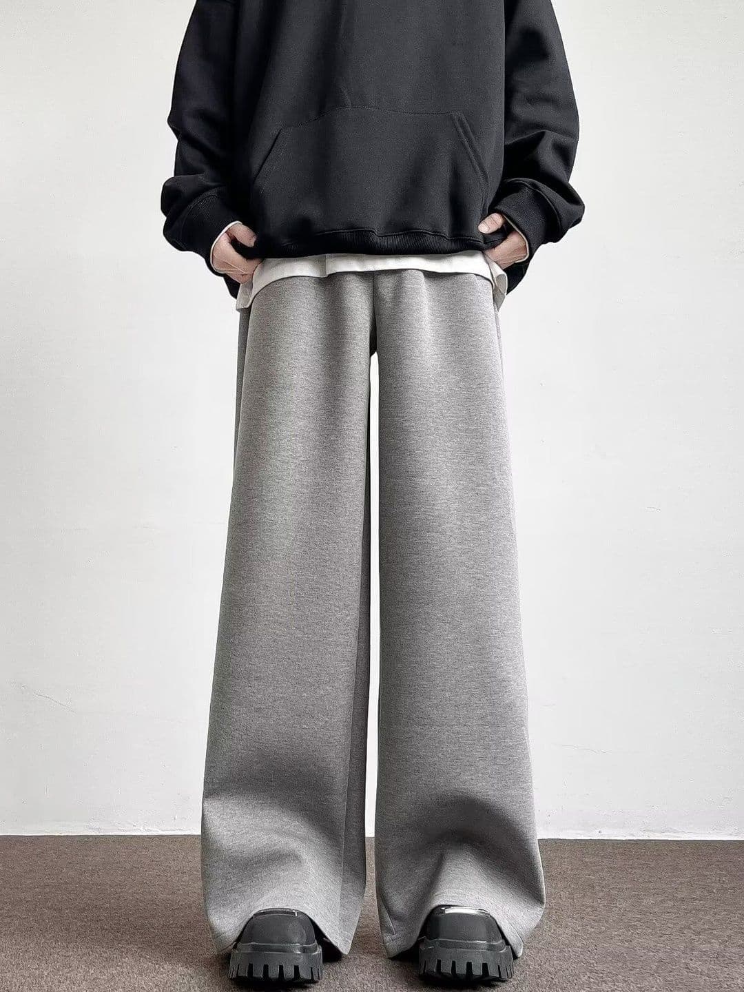 StyleCast x Revolte Men Loose Fit Easy Wash Pleated Trousers - view 1