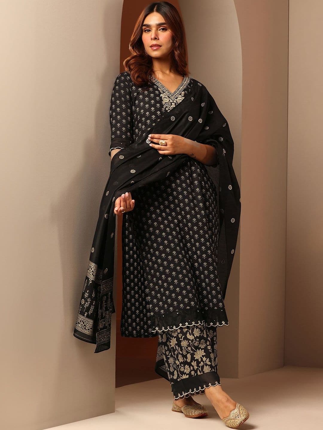 Libas Women Ethnic Motifs Printed Regular Thread Work Kurta with Trousers & With Dupatta - view 1