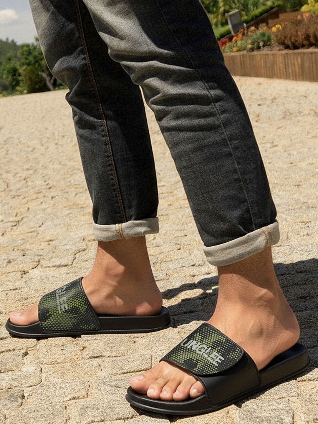 Bewakoof Men's Black Junglee Printed Velcro Sliders - view 1