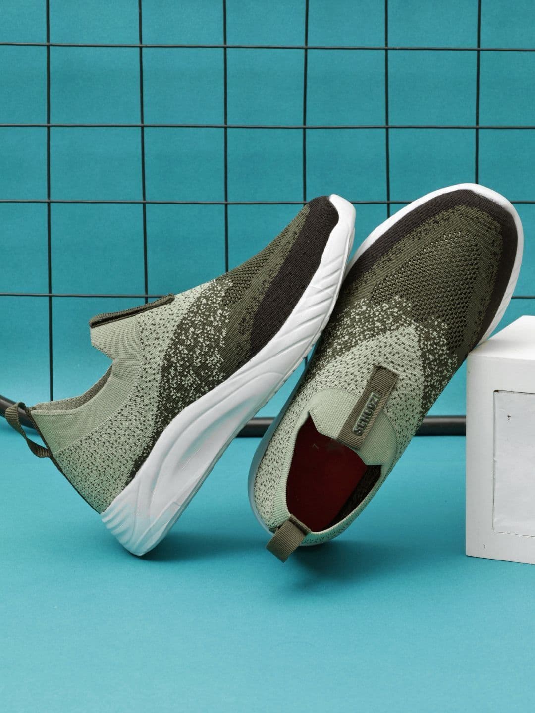 SCHOOZI Men Textured Running Non-Marking Sports Shoes - view 1