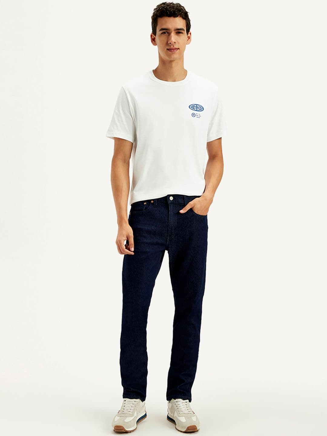 Levis Men Classic Straight Fit Mid-Rise Jeans - view 1