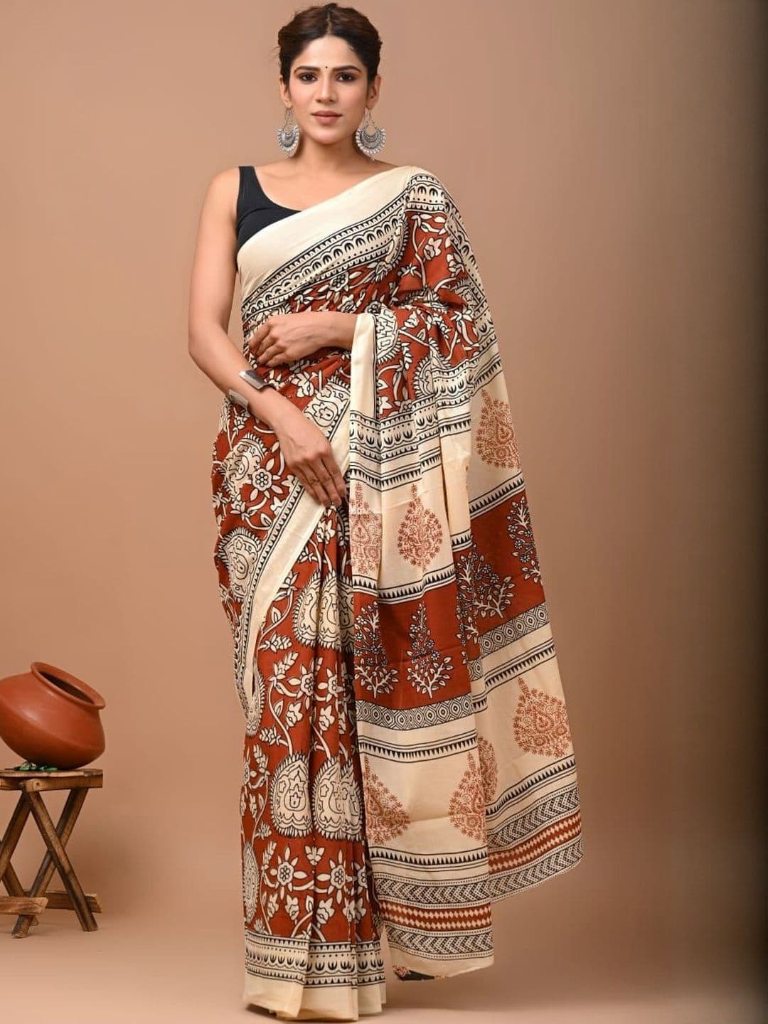 Moda Rapido Ethnic Motifs Printed Pure Cotton Ikat Saree with Blouse Piece - view 1