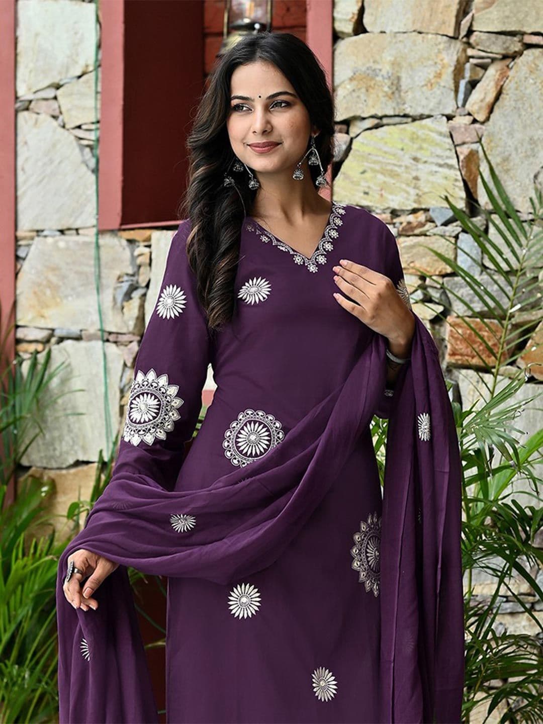 Anouk Rustic Floral Embroidered Straight Thread Work Kurta With Trouser & Dupatta - view 1