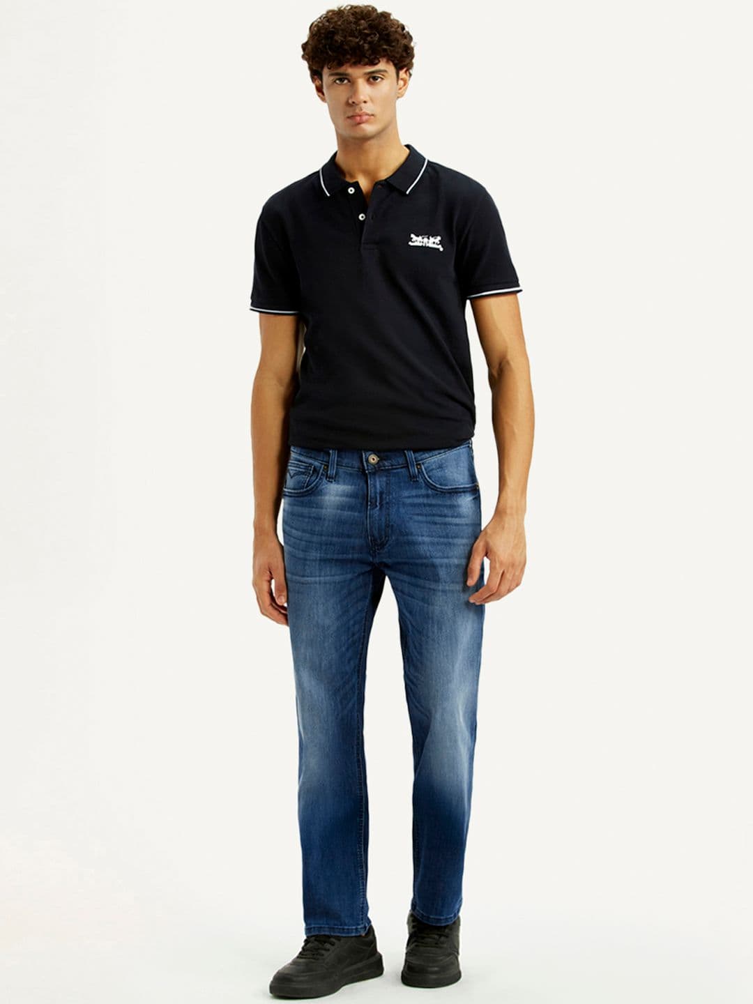 Levis Men Classic Tapered Fit Mid-Rise Light Fade Stretchable Jeans - view 1