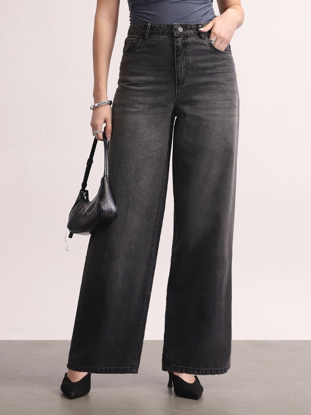 Urbano Fashion Women High-Rise Light Fade Jeans - view 1
