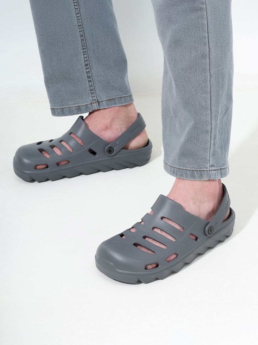 NoStrain Men Waterproof Clogs - view 1