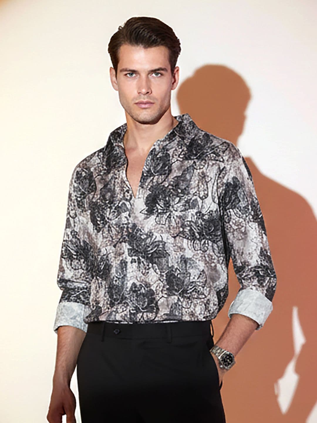 Beyoung Men Abstract Flower Printed Regular Fit Casual Shirt - view 1