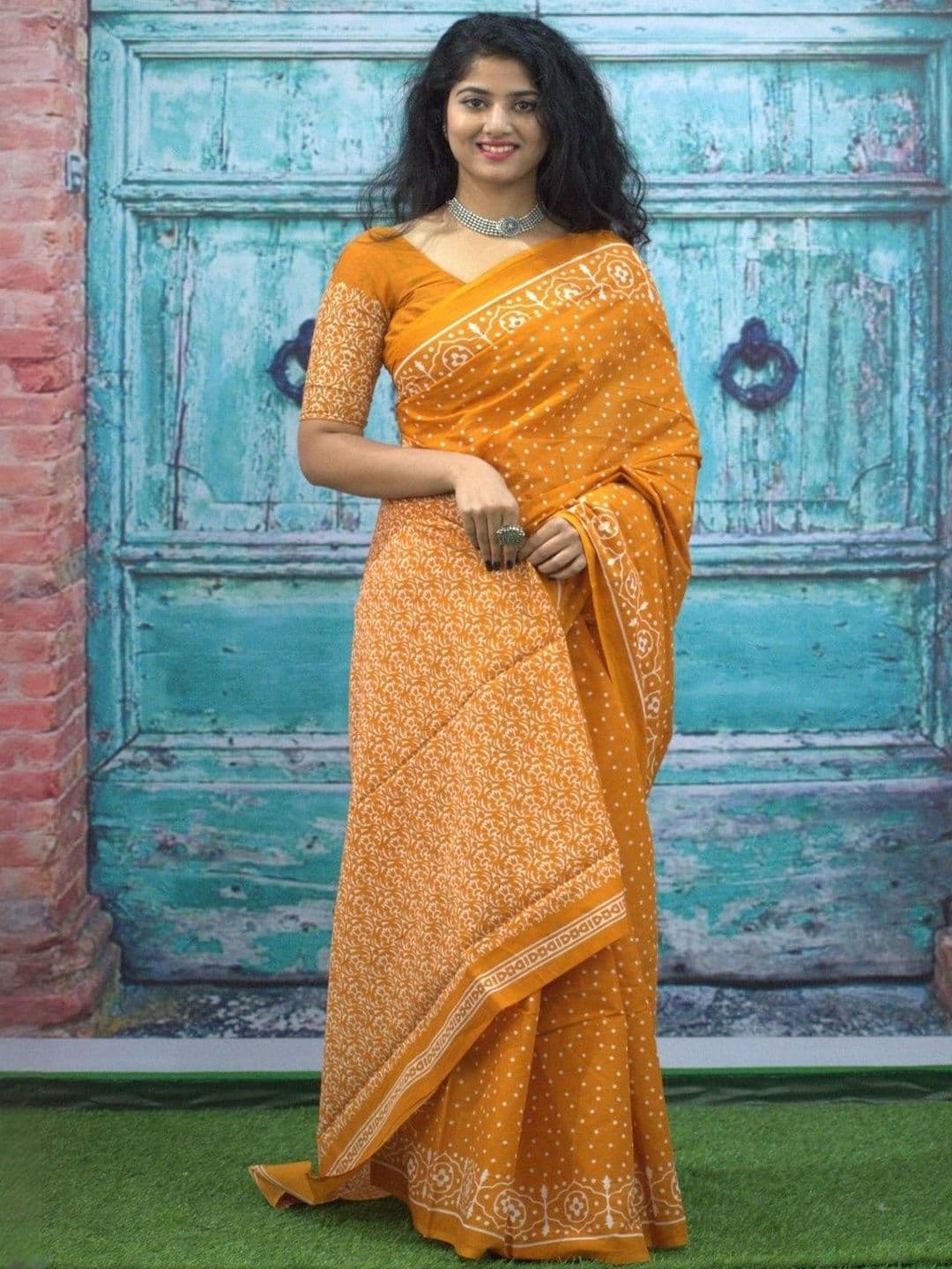 Moda Rapido Ethnic Motifs Pure Cotton Handloom Ikat Saree - view 1