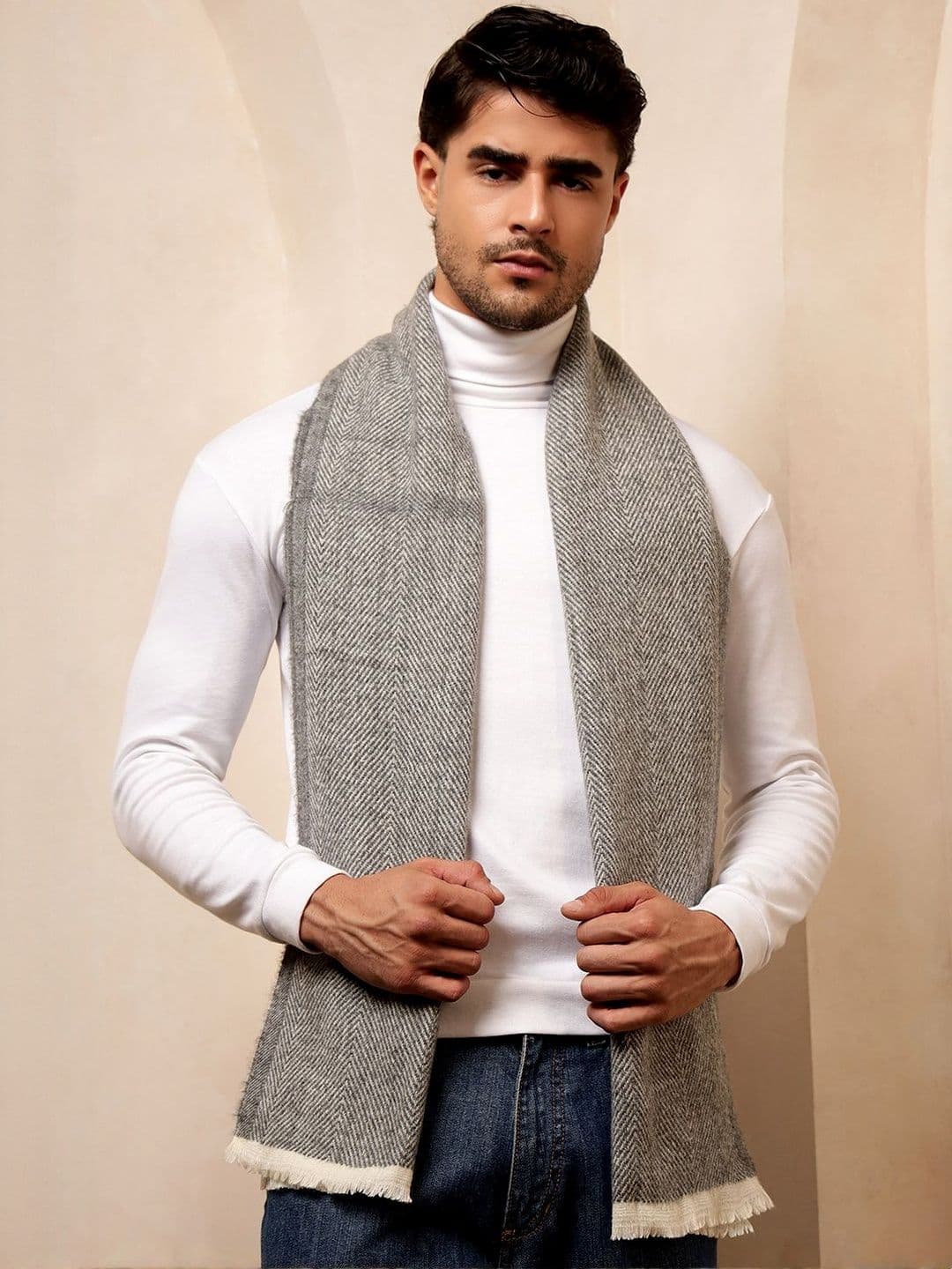 HANDICRAFT PALACE Men Patterned Reversible Muffler - view 1
