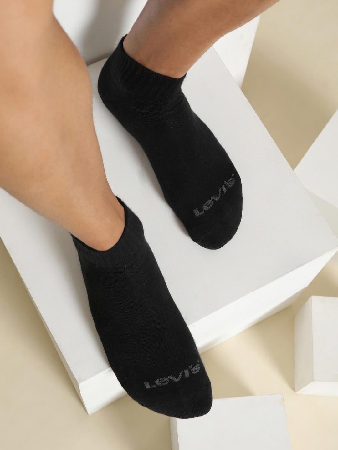 Levis Men Pack Of 3 Cotton Stretch Above Ankle Length Socks With Cushioned Sole