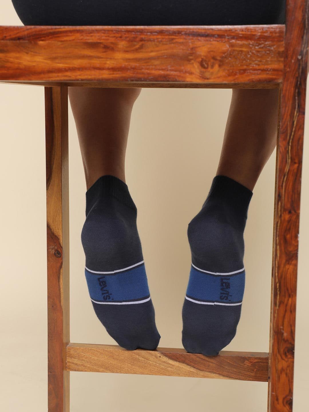 Levis Men LS205 Pack of 3 Cotton Stretch Non Terry Ankle Mid Cut Socks - view 1