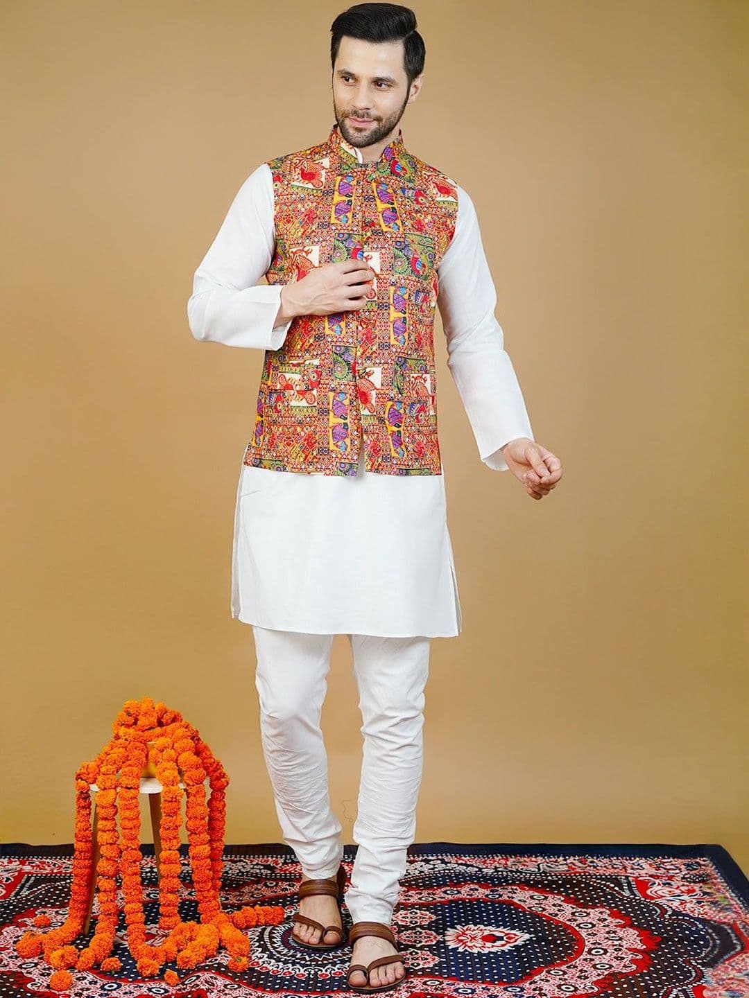 Wintage Men Embroidered Sleeveless Nehru Jacket - view 1
