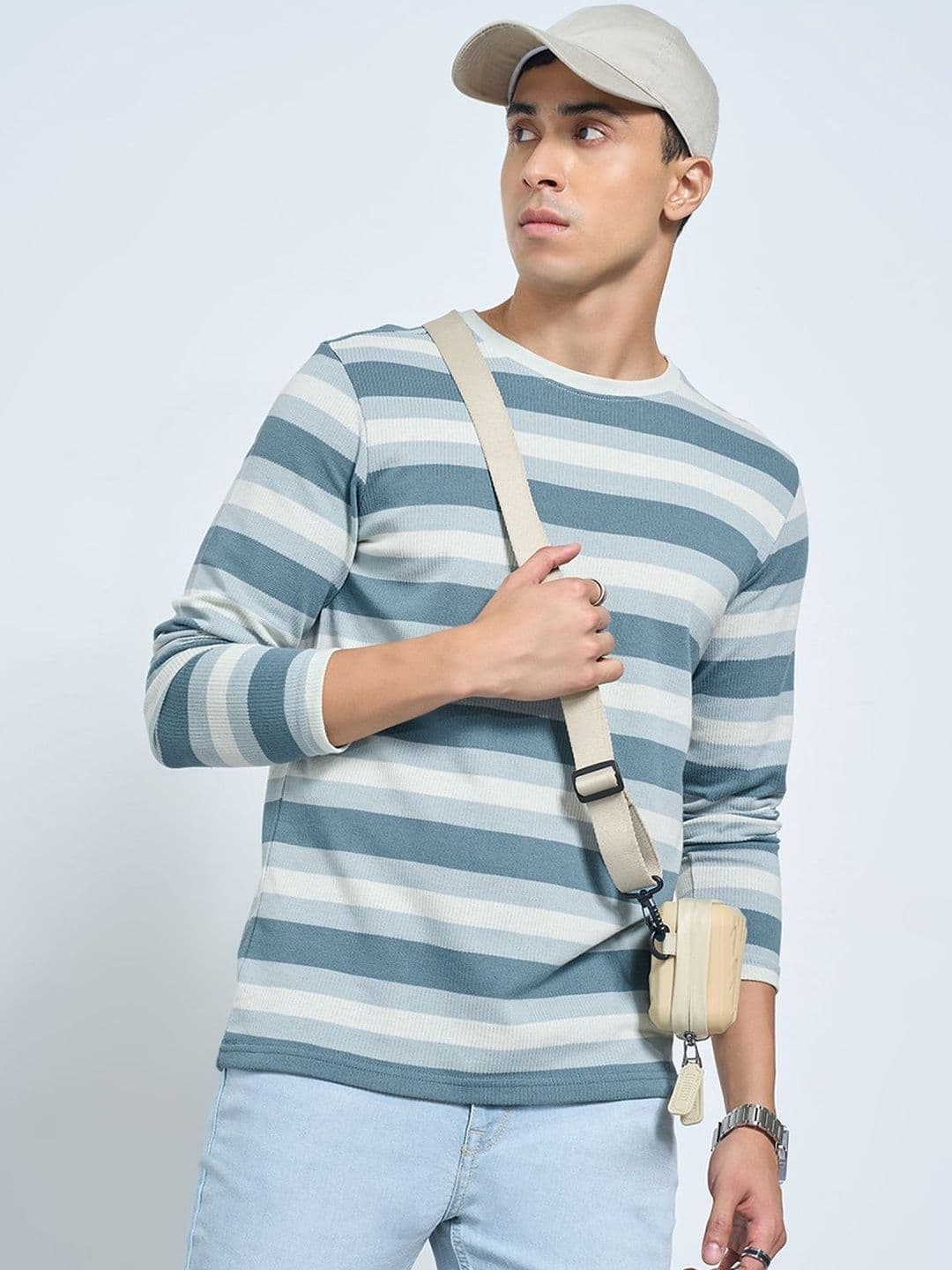 SF JEANS by Pantaloons Men Striped Slim Fit T-shirt - view 1