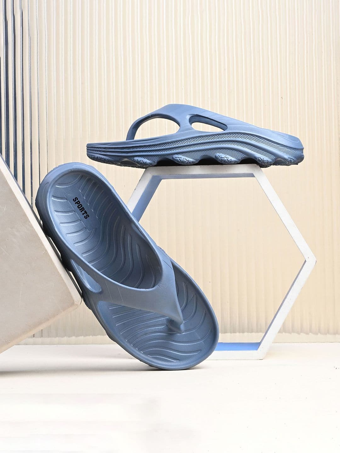 SZN Men Thong Flip-Flops - view 1