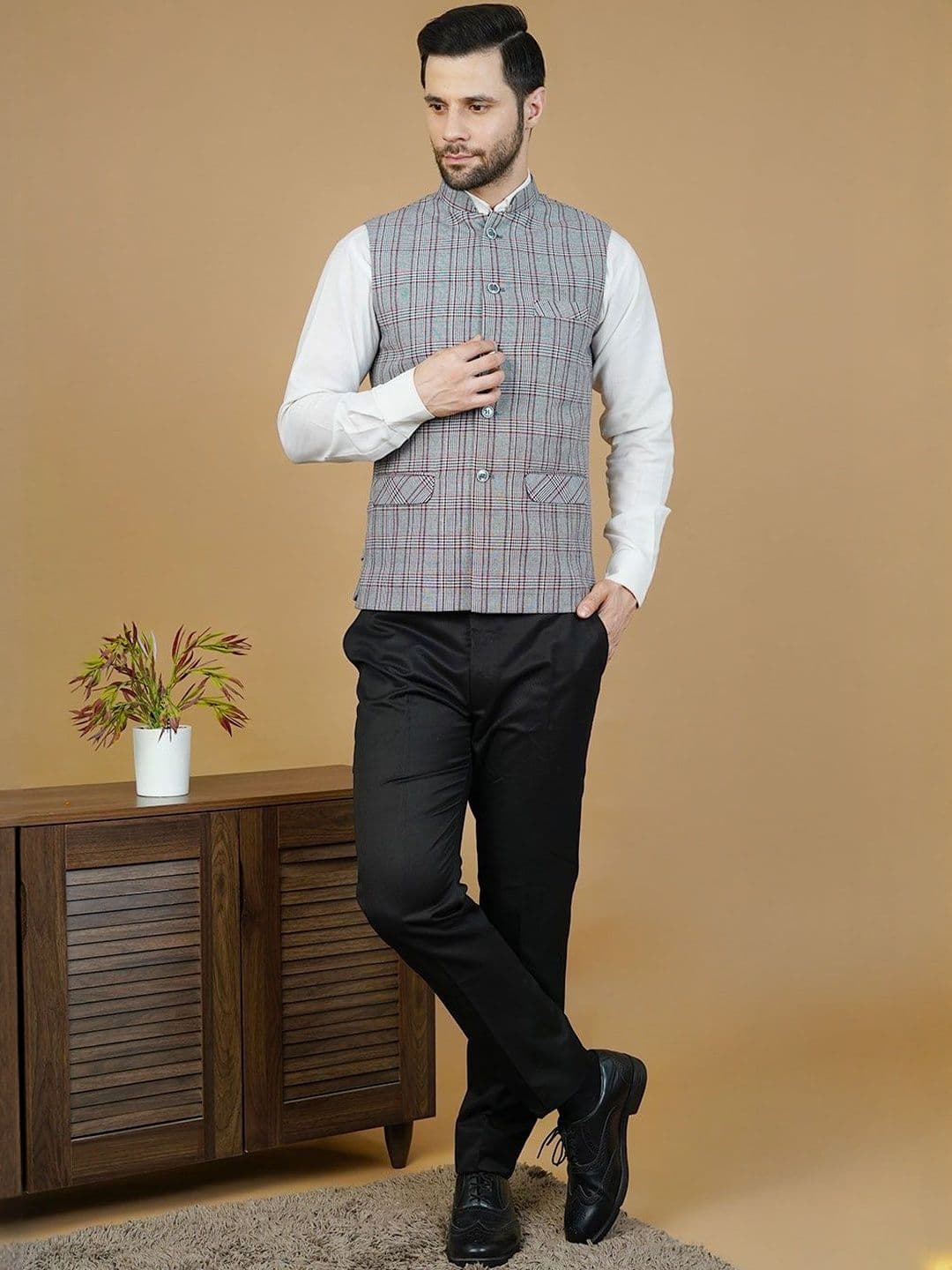 Wintage Men Checked Sleeveless Terry Wool Nehru Jacket - view 1