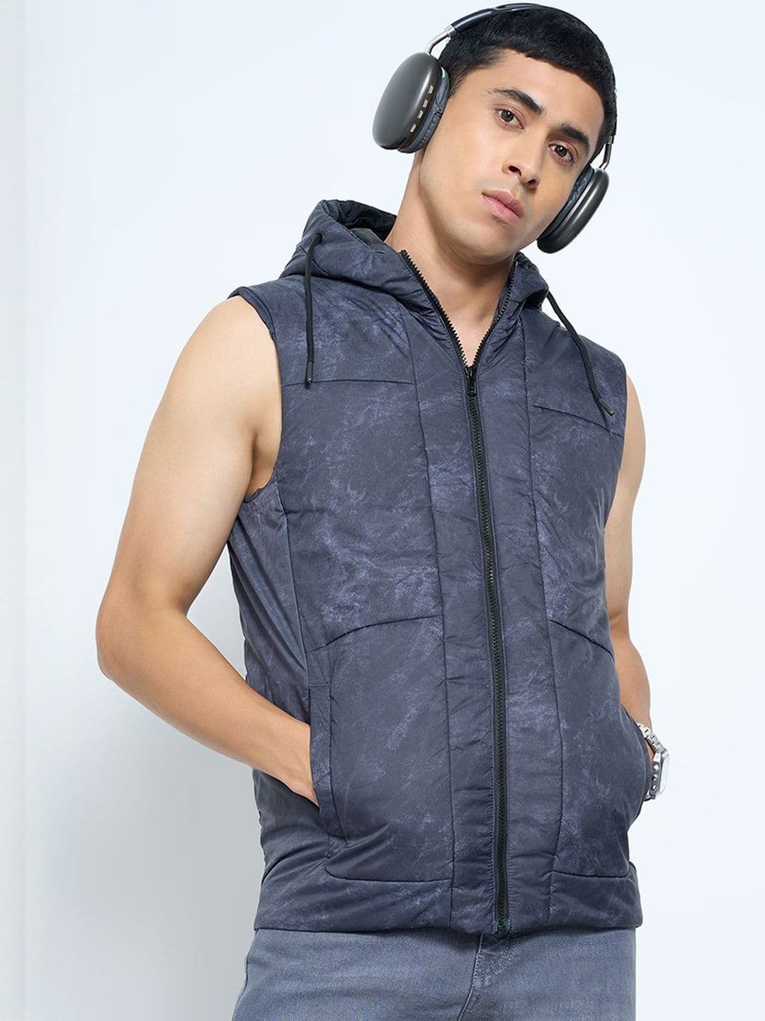 SF JEANS by Pantaloons Men Hooded Abstract Gilet Jacket - view 1
