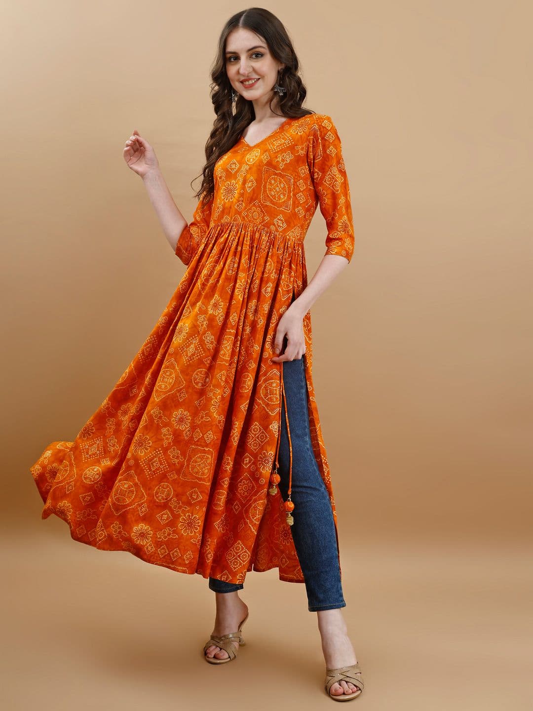 TextileNow Bandhani Printed V-Neck Pleated A-Line Kurta - view 1