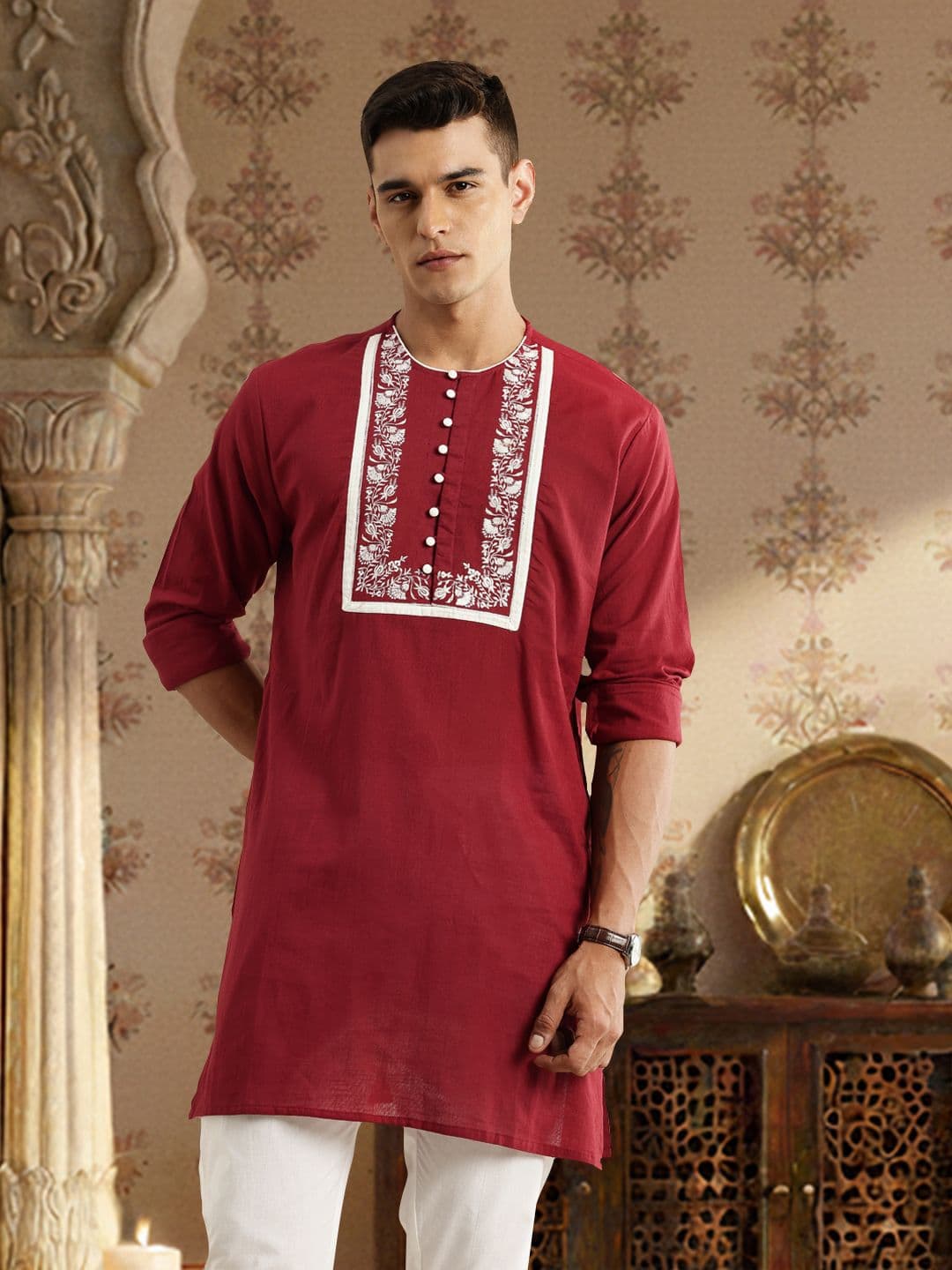 House of Pataudi Floral Embroidered Jashn Kurta - view 1