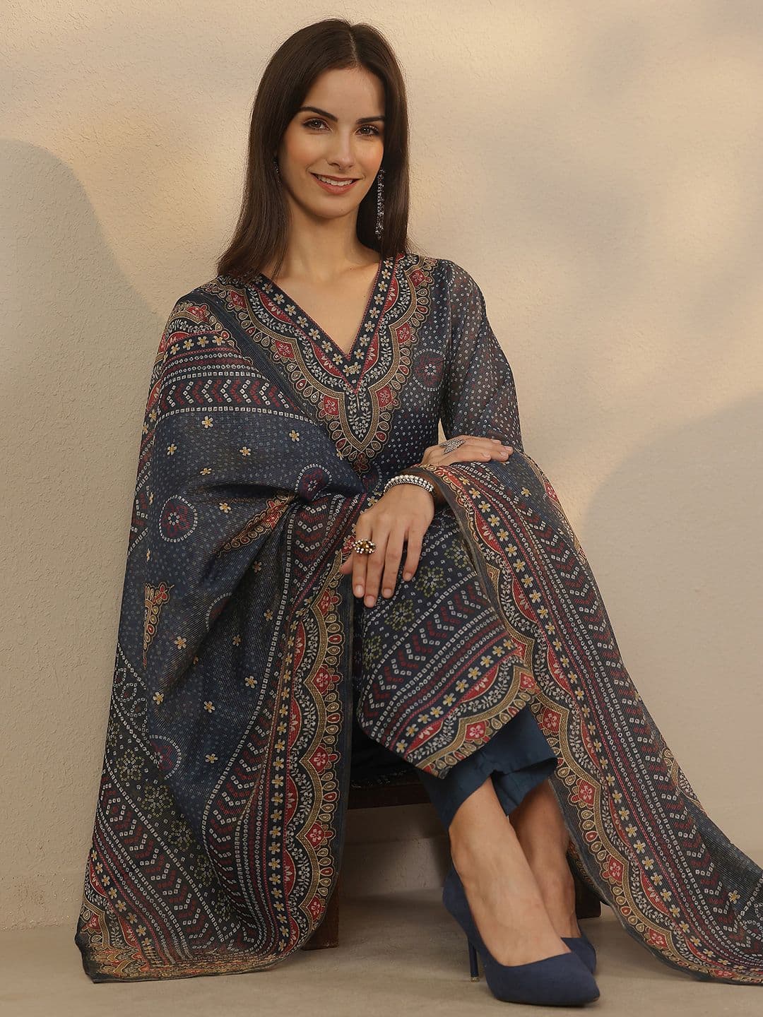 Libas Women Ethnic Motifs Printed Regular Kurta with Trousers & With Dupatta - view 1