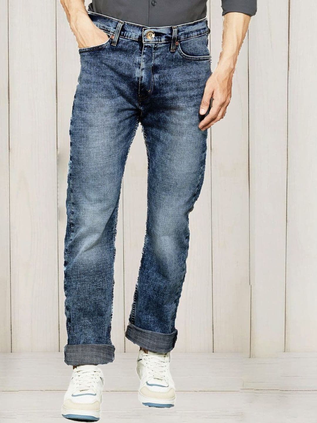 fineblu Men Slim Fit Mid-Rise Light Fade Stretchable Jeans - view 1
