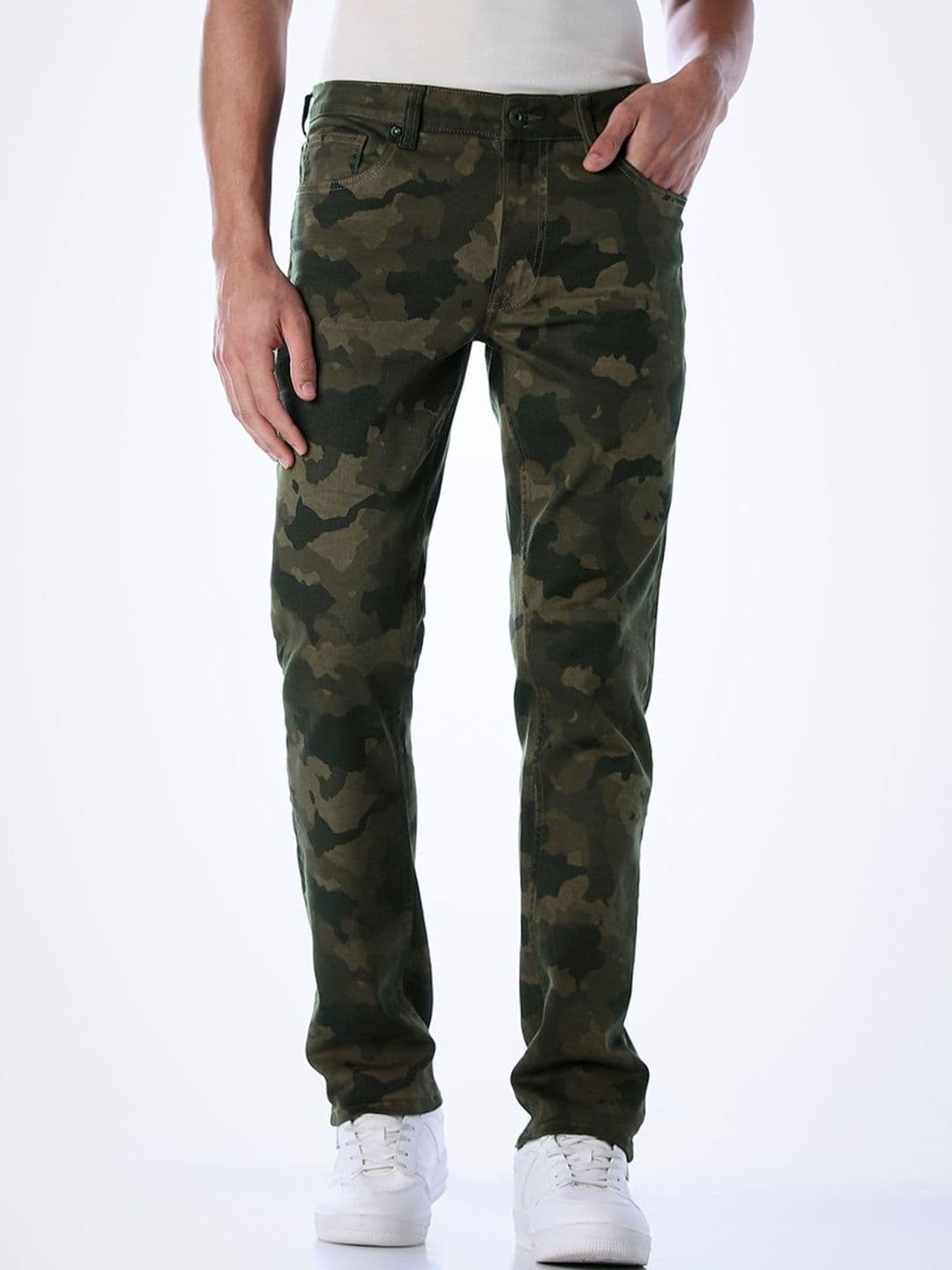 Jack & Jones Men Tapered Fit Low-Rise Stretchable Jeans - view 1