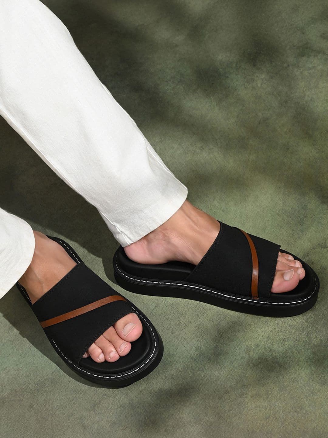 LOUIS STITCH Men Black Casual Slip On Slides Sandal with PU Cushion Sole - view 1