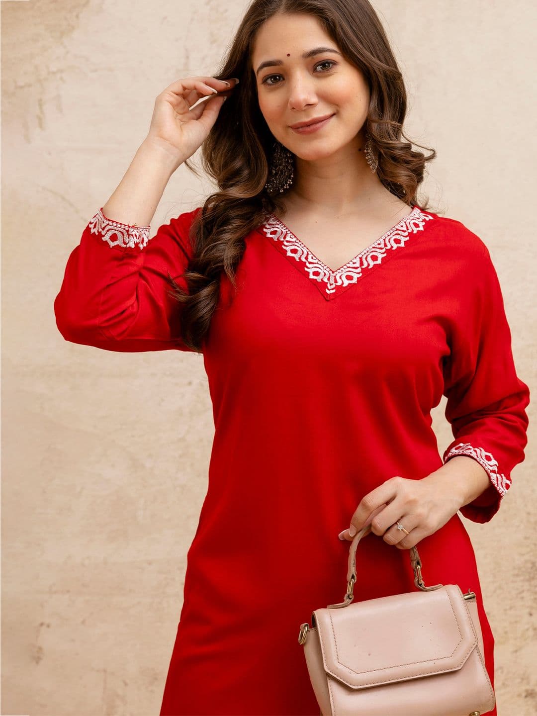 Pjyot by surhi Women Thread Work V-Neck Straight Kurta - view 1