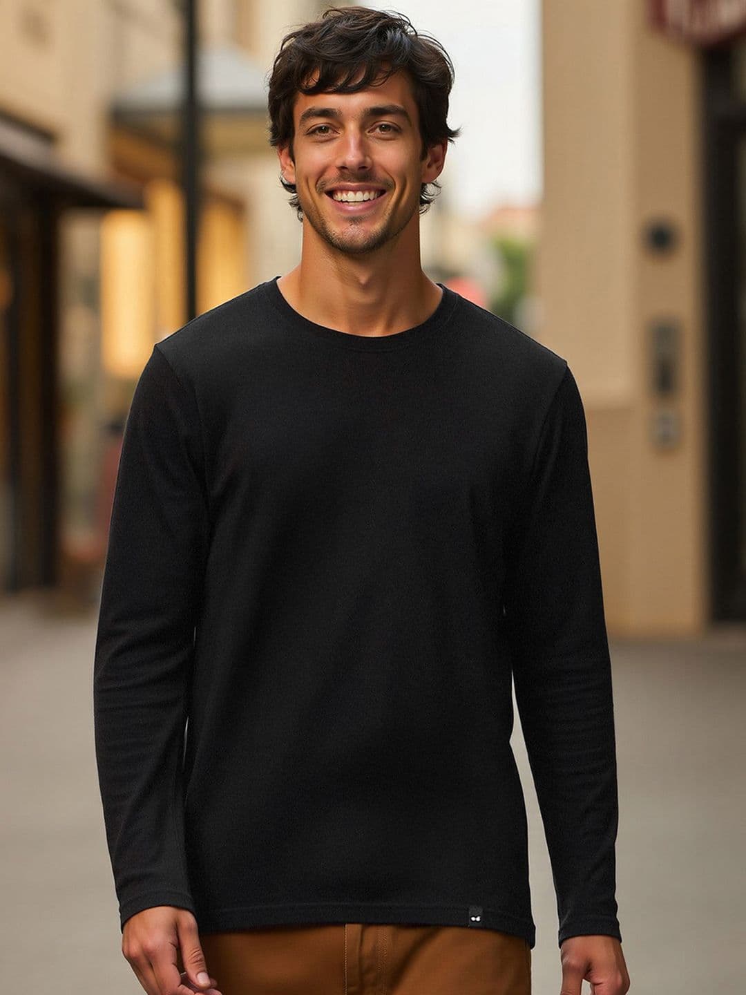 Bewakoof Men Black Solid Round Neck Pure Cotton T-shirt - view 1