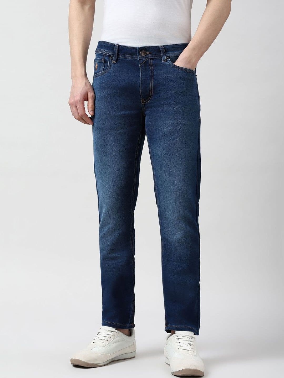 Peter England Casuals Men Slim Fit Mid-Rise Light Fade Jeans - view 1