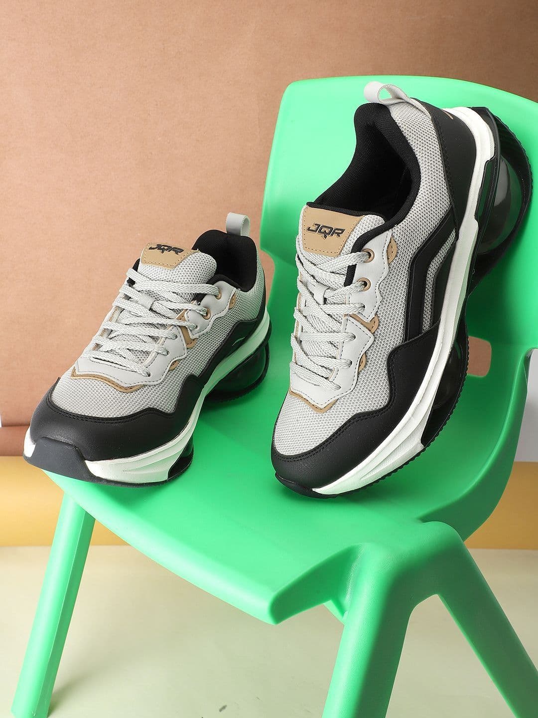 JQR Men Grey Running Shoes - view 1