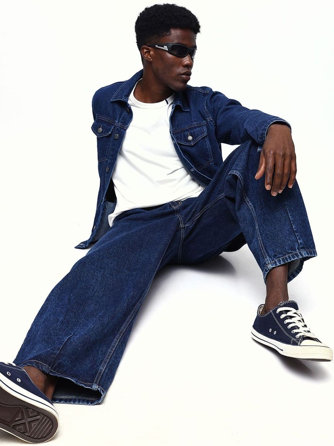 Hubberholme Men Comfort Relaxed Fit Mid-Rise Non Stretchable Jeans - view 1
