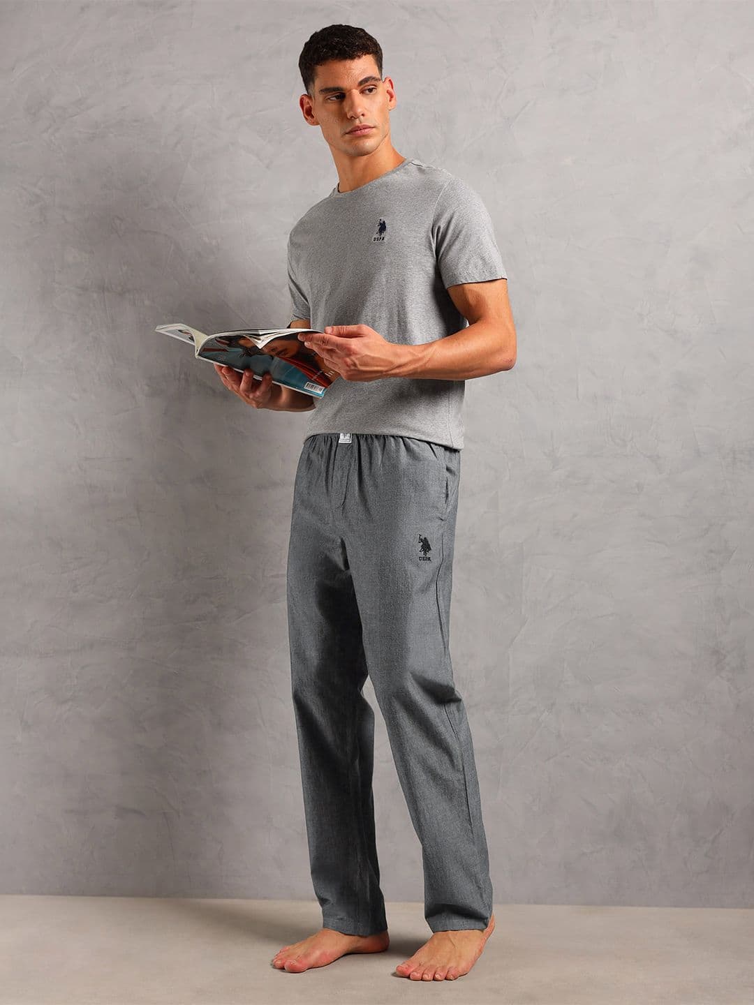 U.S. Polo Assn. Men Solid Pure Cotton T-Shirt & Trousers - view 1