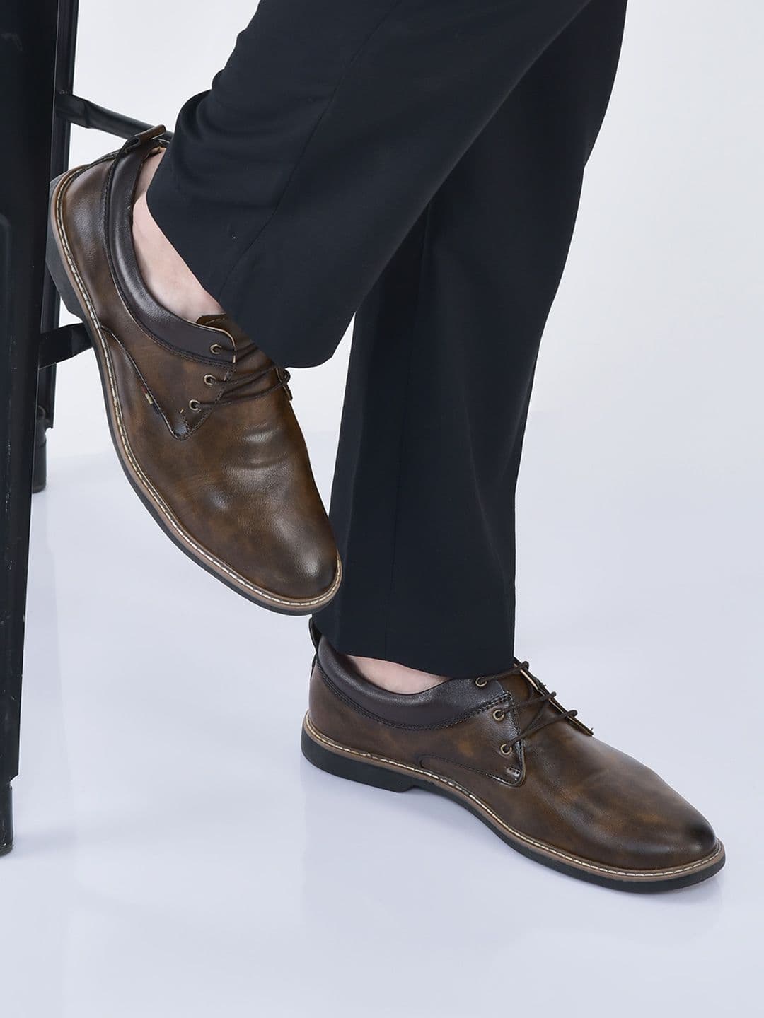 FAUSTO Men Textured Round Toe Lace-Up Formal Derbys - view 1