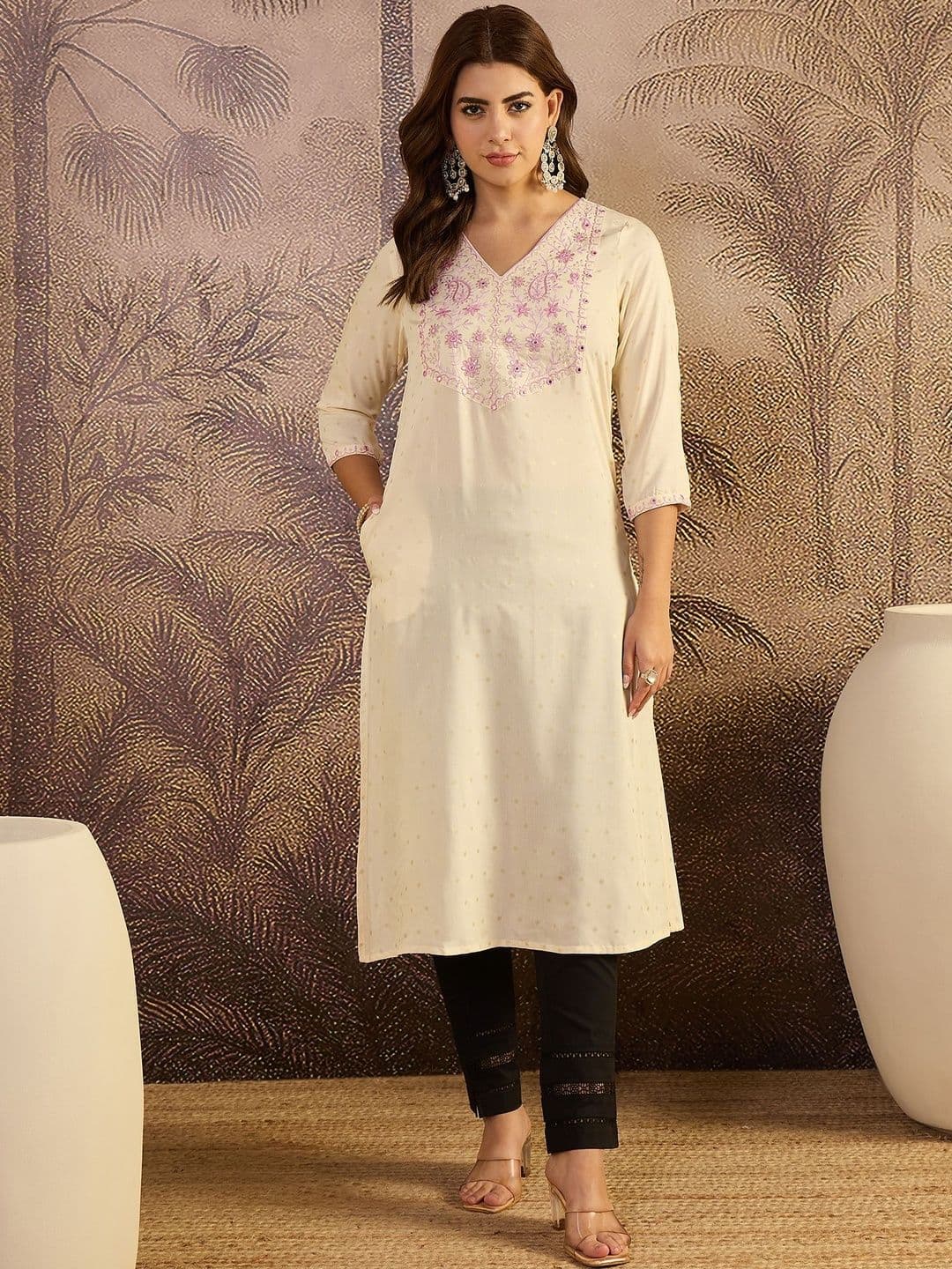 Sangria Embroidered Straight Kurta - view 1