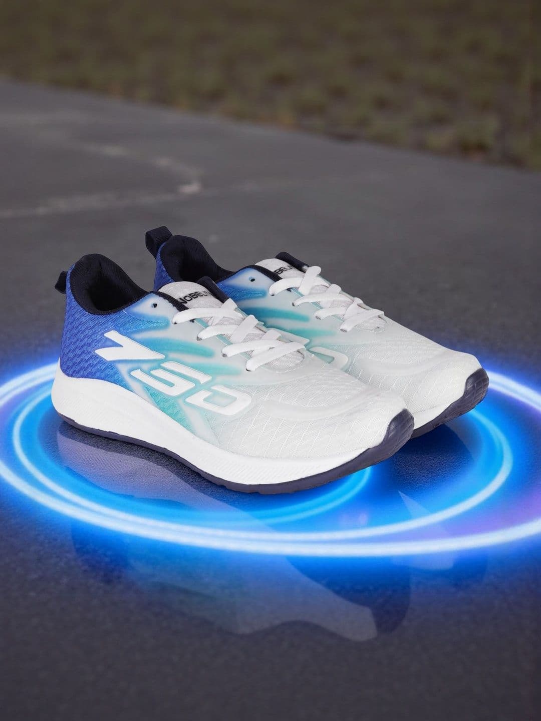 DRACKFOOT Men Running Non-Marking Sports Shoes - view 1