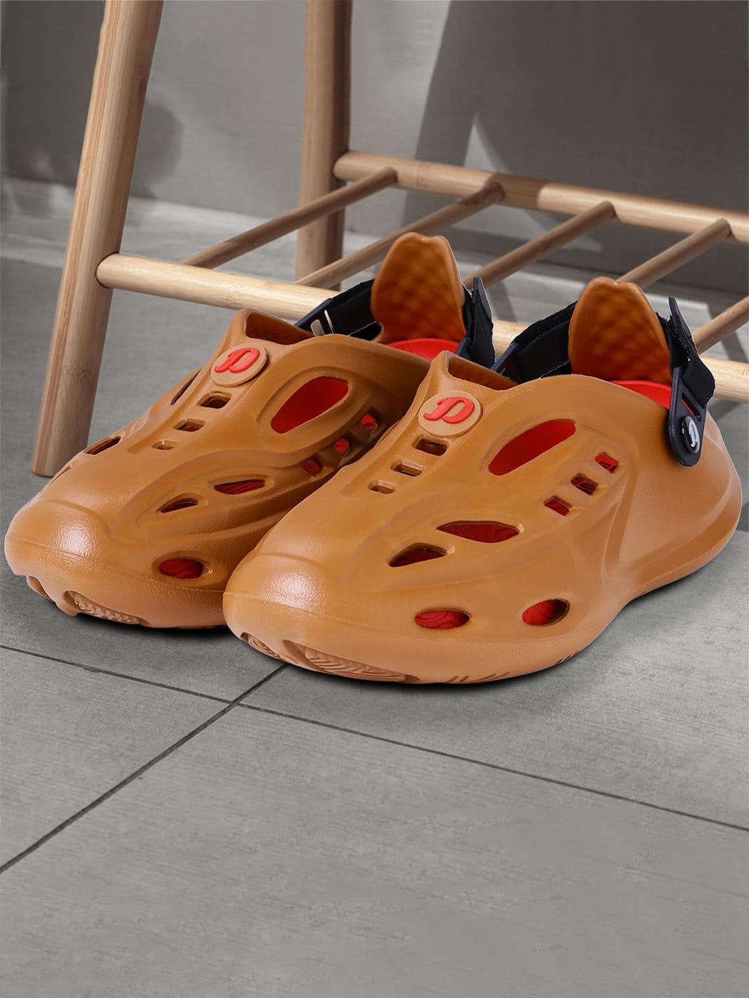 DOCTOR EXTRA SOFT Men Croslite Clogs - view 1