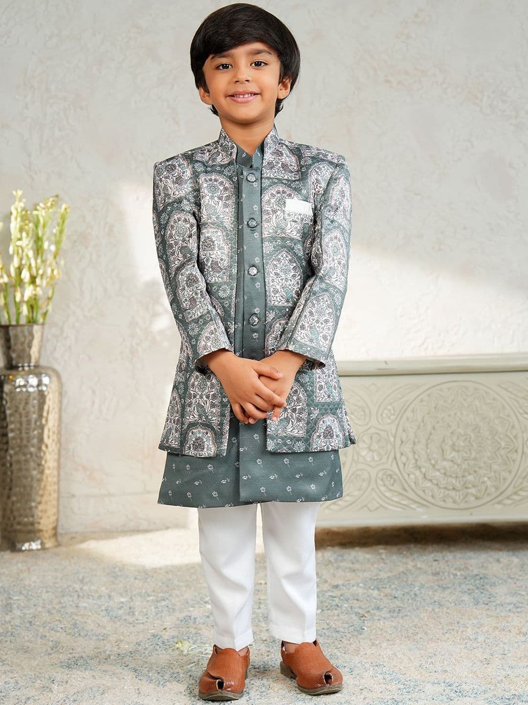 Aj DEZInES Boys Blue Jacquard Full Sleeves Rich Floral Embroidery Sherwani