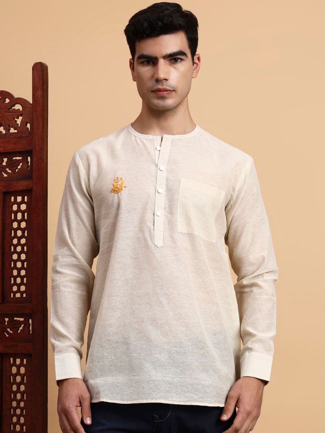 House of Pataudi Men Embroidered Straight Short Kurta - view 1