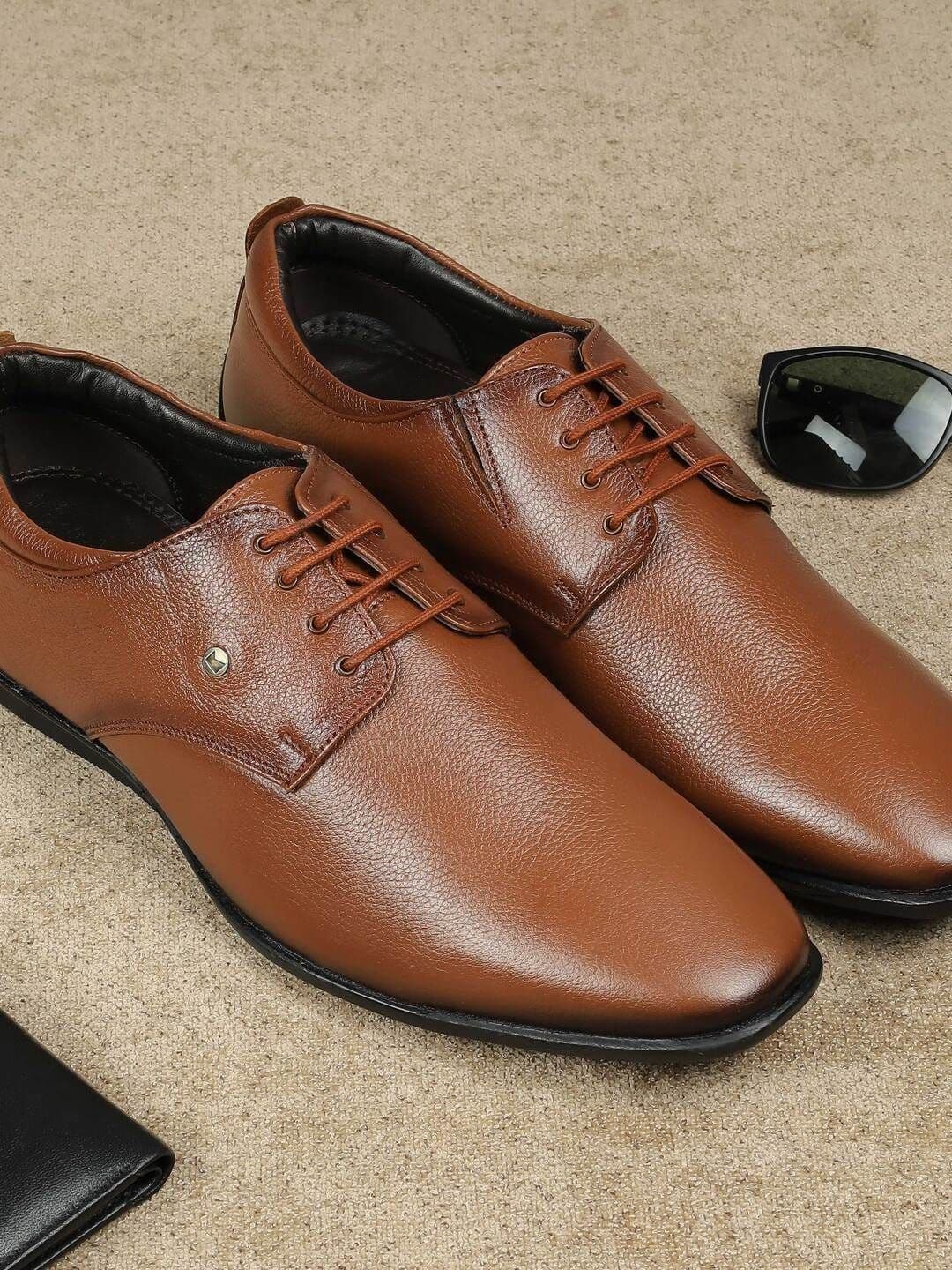 Metro Men Textured Leather Formal Derbys - view 1