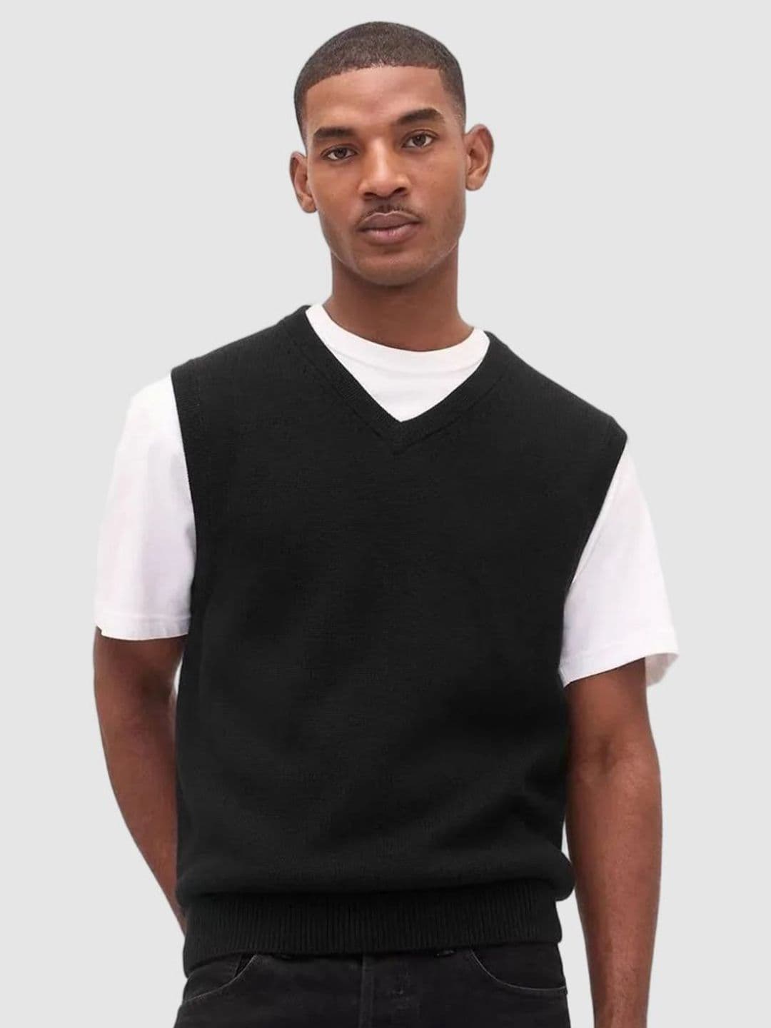GAP Men V-Neck Sweater Vest